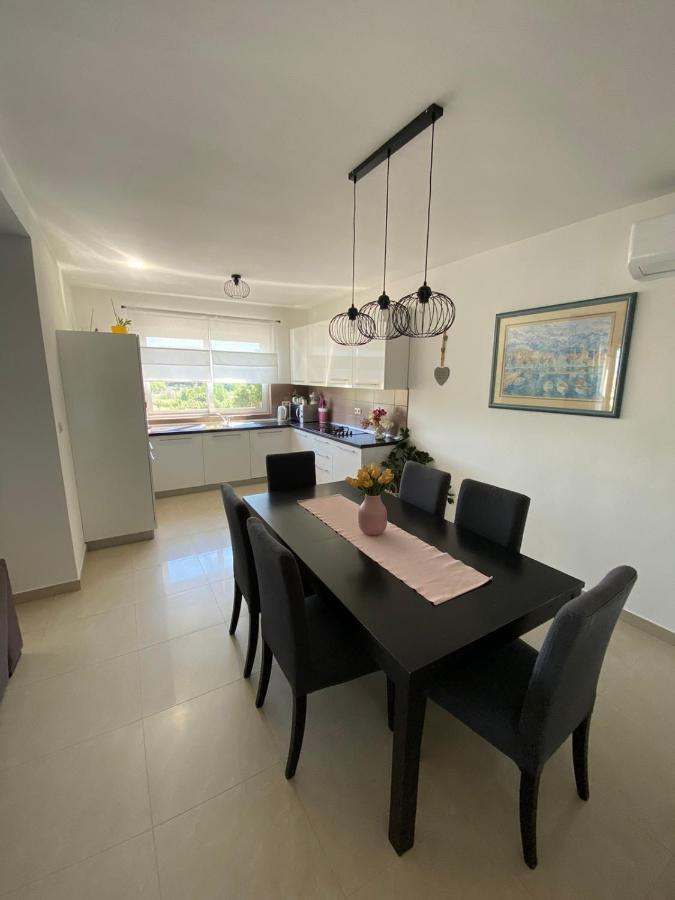 Apartman Ana Kampor Zewnętrze zdjęcie